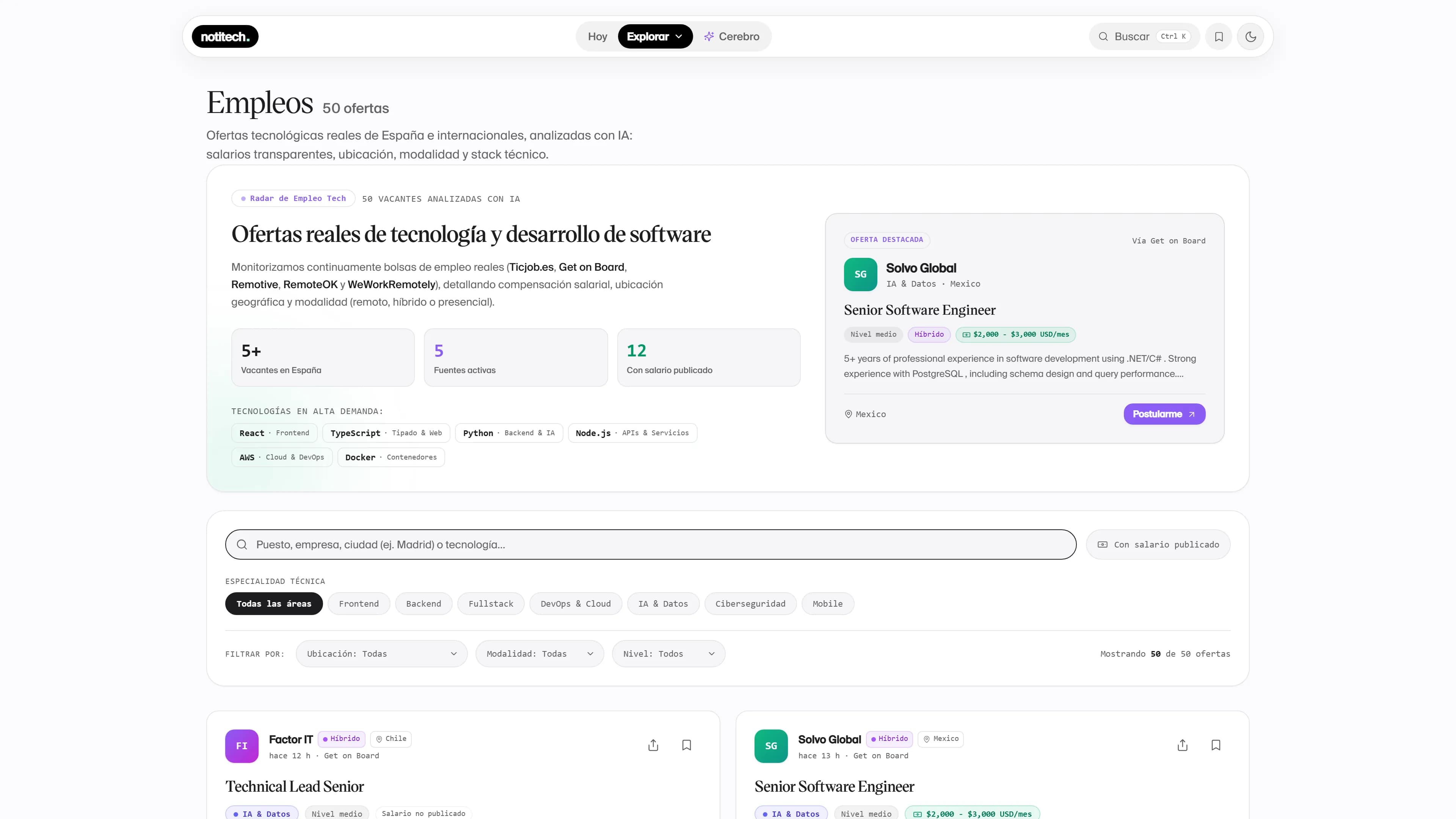Empleos tecnológicos: una oferta destacada con salario, modalidad y ubicación, tecnologías en demanda y buscador con filtros.